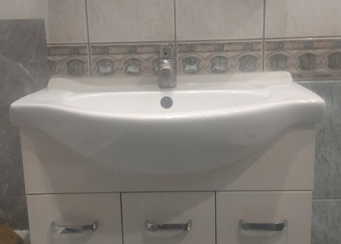 Grajewo ogłoszenia: Sprzedam szafkę  z umywalką i syfonem, dorzucę  szafkę wiszaca...