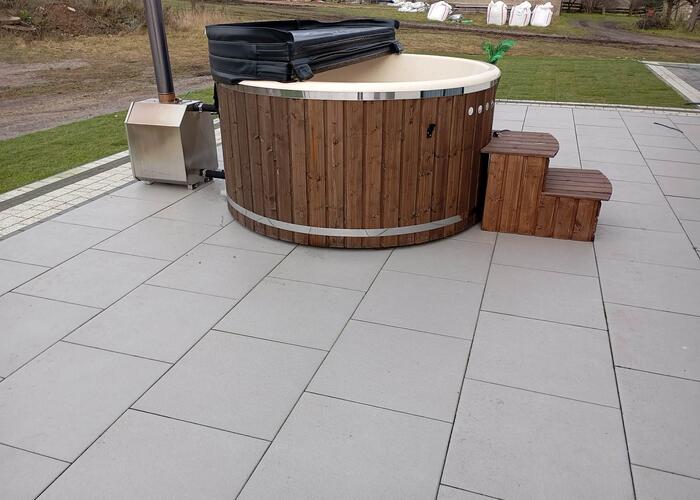 Grajewo ogłoszenia: Posiadam na sprzedaż balię ogrodową i z piecem zewnętrznym w...